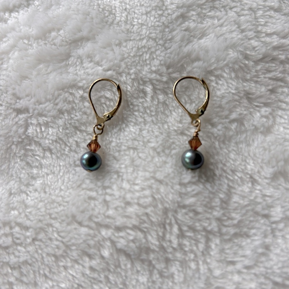 Gold plate pearl&crystal earrings